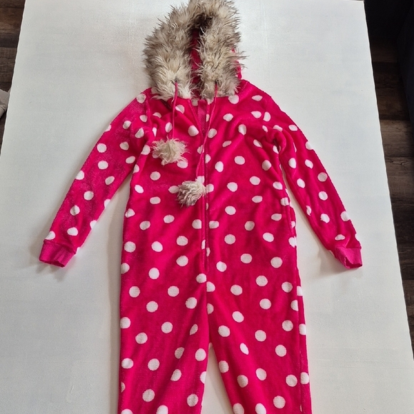 Secret Treasures Pink One Piece with Faux Fur - Picture 1 of 5